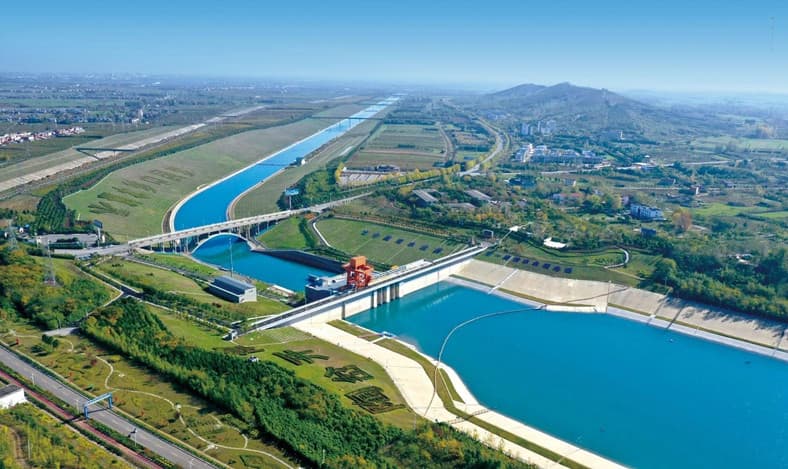 1725844105345930.jpg 圖3 陶岔渠首樞紐工程丹江口水庫副壩.jpg